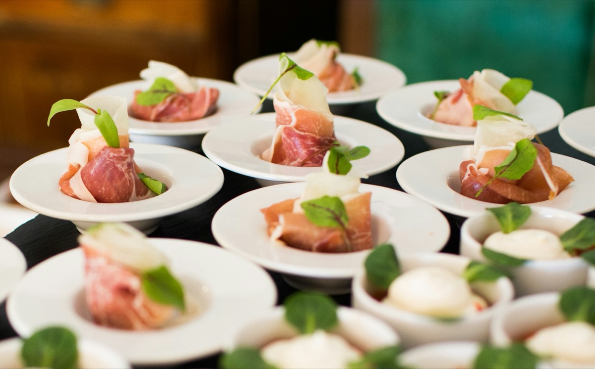 Catering für Workshops: Warum das Mittagessen über den Nachmittag entscheidet
